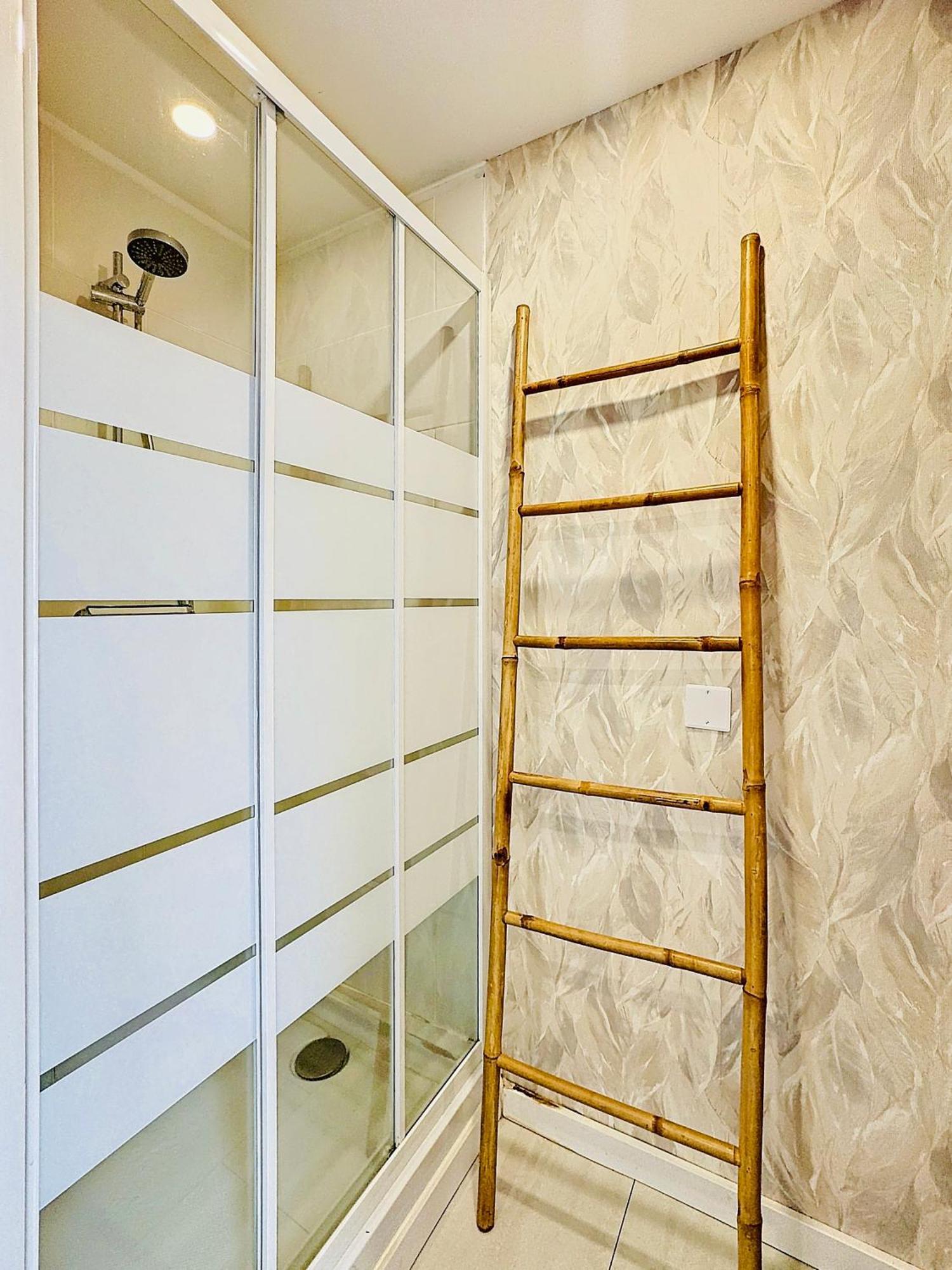 Suite Isaac - Appartement D'Exception เบรย์ดูน ภายนอก รูปภาพ